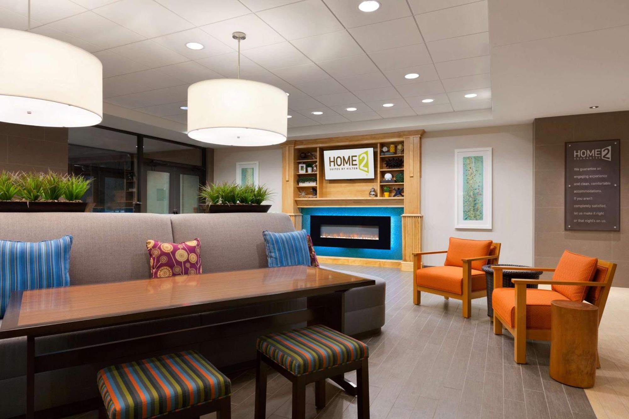 Home2 Suites By Hilton Champaign/Urbana Exterior foto