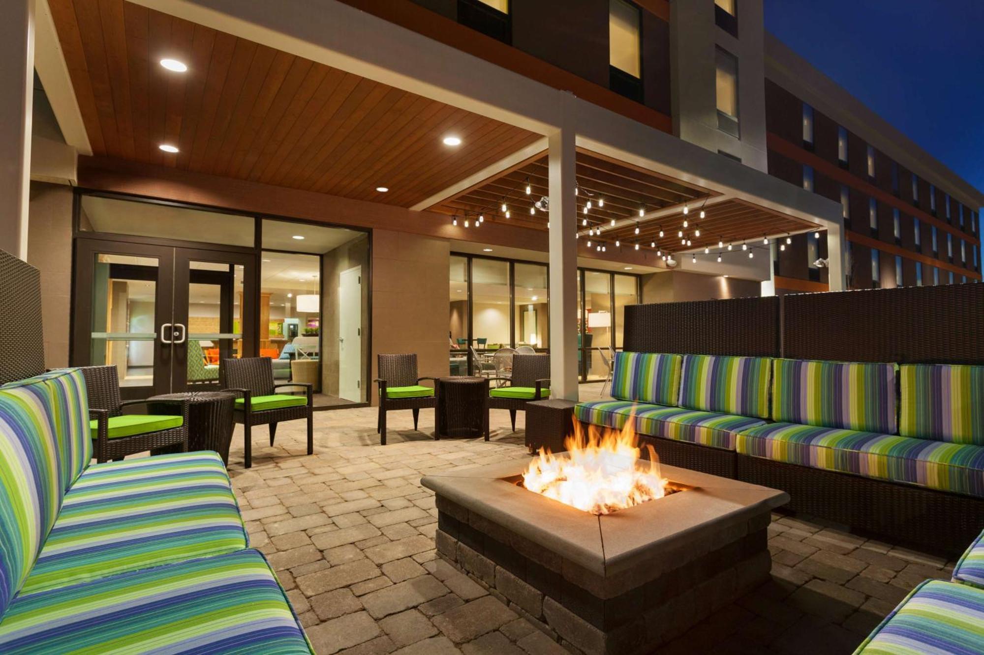 Home2 Suites By Hilton Champaign/Urbana Exterior foto