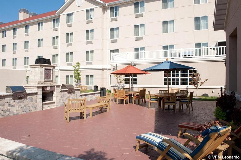 Home2 Suites By Hilton Champaign/Urbana Exterior foto